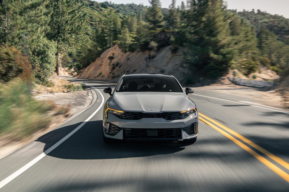 Los 5 Autos del 2025 que merecen más amor del que reciben